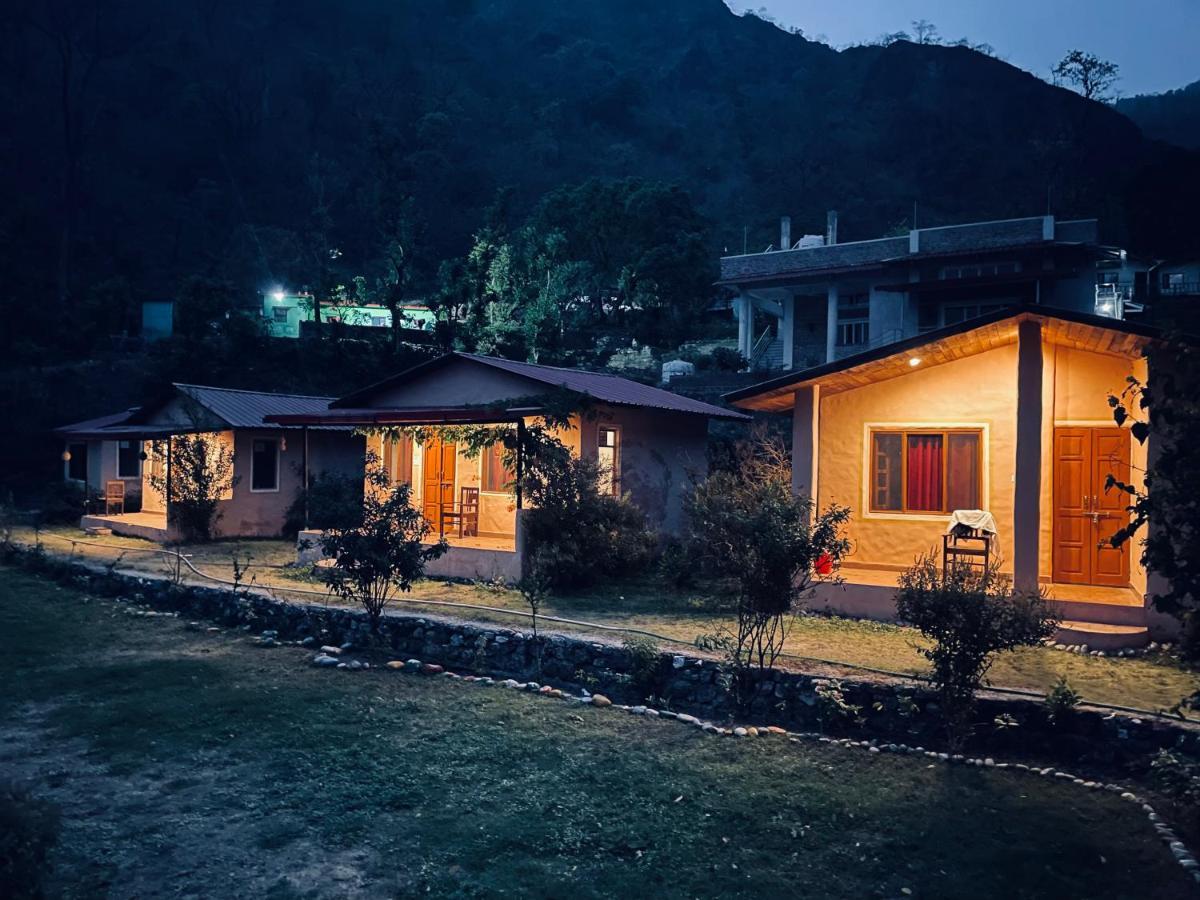 Shiv Shakti Yogpeeth Cottages Rishikesh Exterior photo