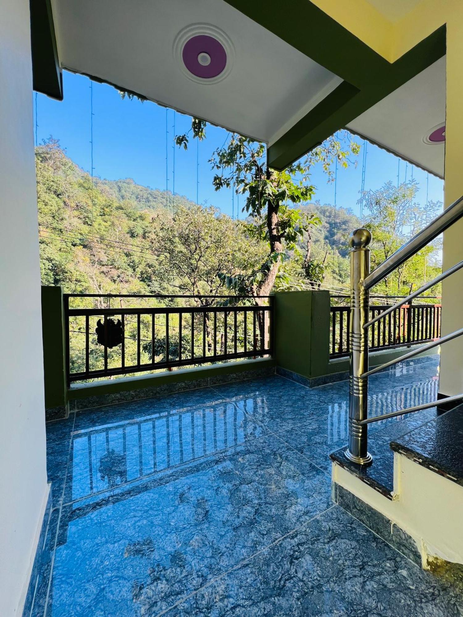 Shiv Shakti Yogpeeth Cottages Rishikesh Exterior photo